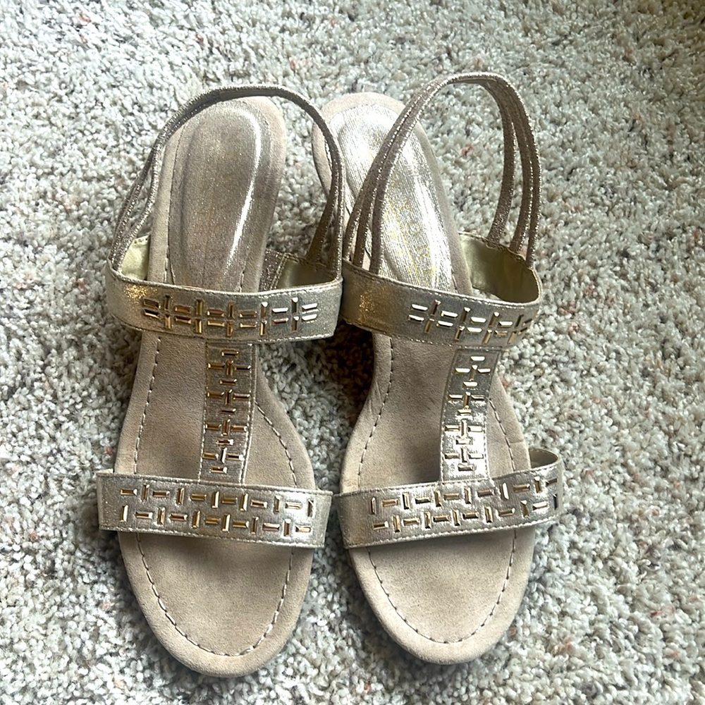 Gold wedge shoes